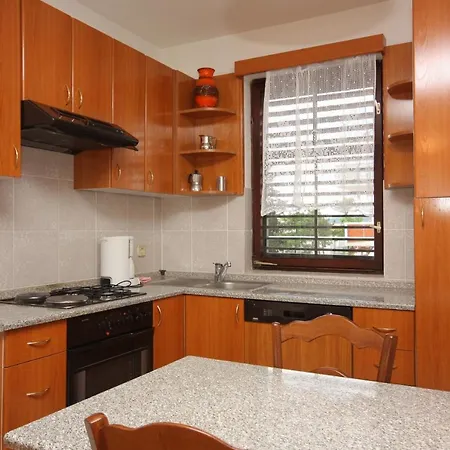 Apartamento With A Parking Space Punat, Krk - 5375